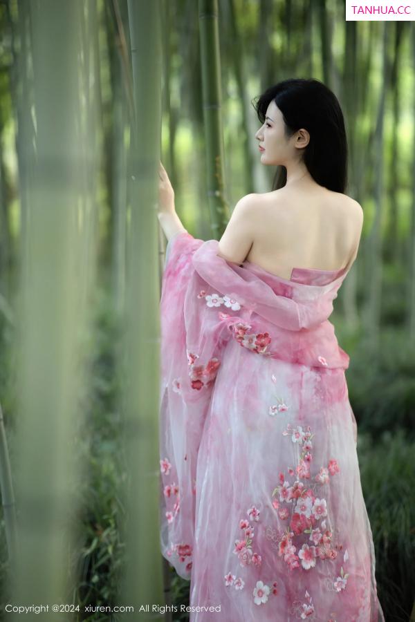 陈诗诗 诗诗 [XiuRen]高清写真图 2024.09.02 No.9100 诗诗kiki 美臀性感第14张图片